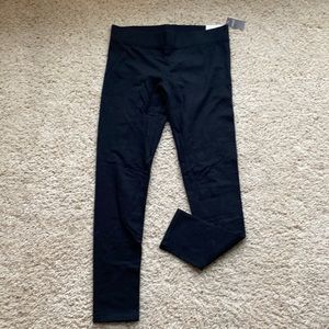 NWT black Aerie size medium leggings regular rise.